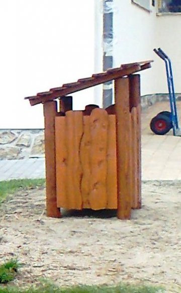 dřevěná konstrukce - obložení - pro odpadkový koš
